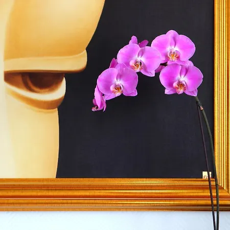 Castel De Siam 乌尔加特