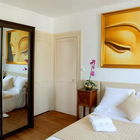 Castel De Siam 乌尔加特